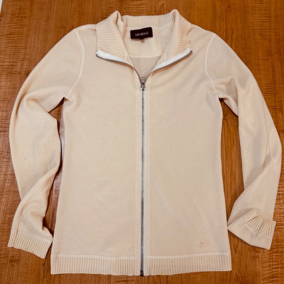 Tony Melillo sweater. beige size M very soft - Picture 8 of 9